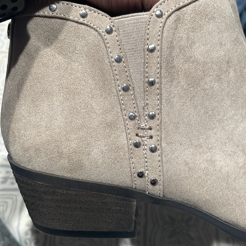 Tan/grey booties - Picture 4 of 5